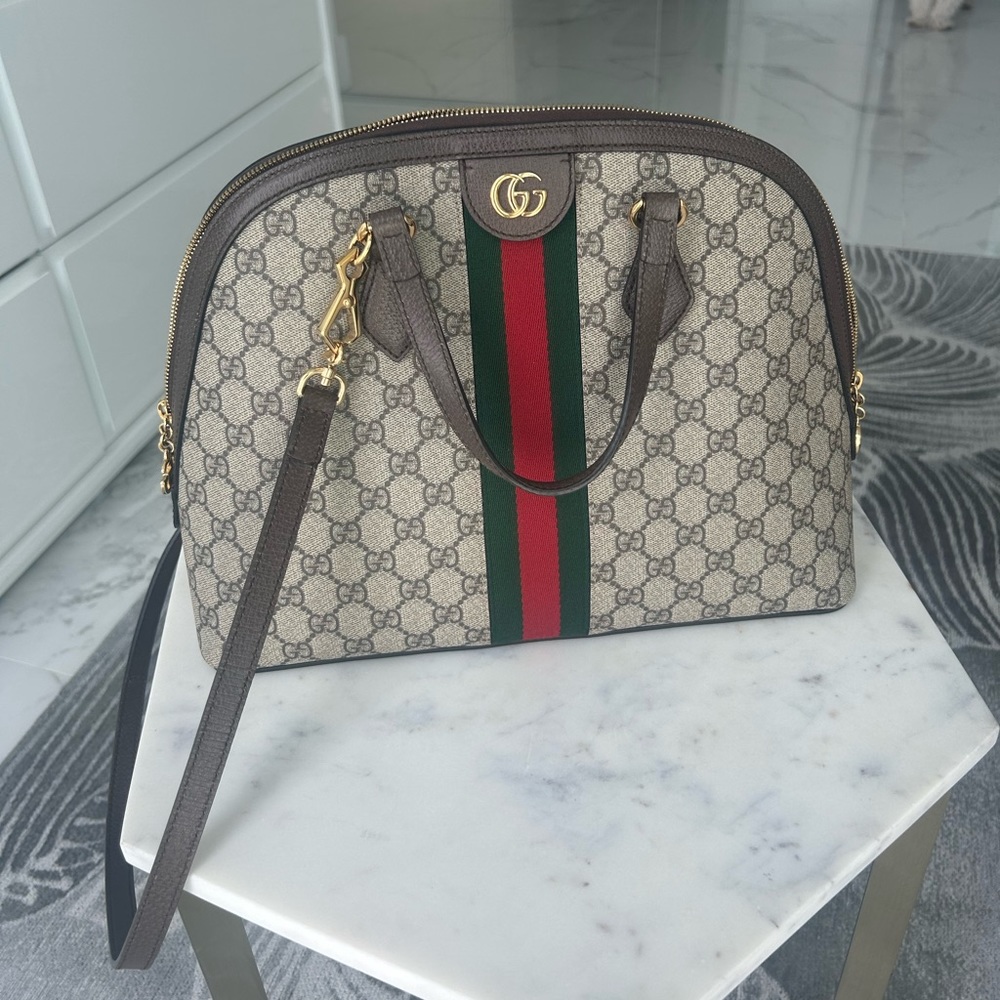 VERY lightly used Gucci GG Canvas ophidia some shoulder bag.